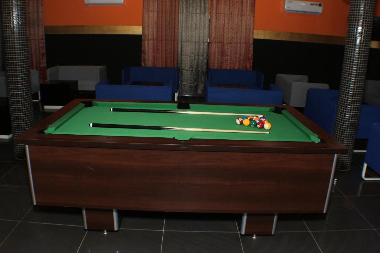 Royal Blue Guest House & Bar Lomé Kültér fotó